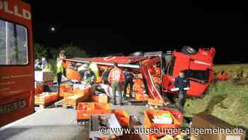 Sattelzug bei Böfingen umgekippt: komplizierte Bergung