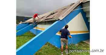 Vendaval danifica telhado do ginásio de esportes de Imbituba e rodada do Citadino de Futsal, que seria transmitida pelo AHora, está suspensa - portalahora.com.br