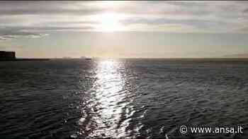 Lo spettacolo dell'arcobaleno su piazza Unita' d'Italia a Trieste - Italia - Agenzia ANSA