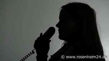 Angestellte aus dem Inntal fällt auf Betrüger rein und zweigt 61.000 Euro vom Firmenkonto ab