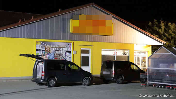 Filmreife Szenen: Einbrecher will Supermarkt-Tresor knacken und wir auf frischer Tat erwischt