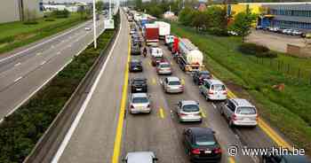 Rijbaan versperd wegens ongeval op E313 ter hoogte van Herentals-Oost - Het Laatste Nieuws