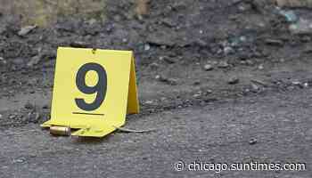 Chicago police officer shot, wounded in off-duty fight near Beverly bar - Chicago Sun-Times