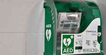 Acht politiecombi's krijgen AED-toestellen | Dendermonde | hln.be - Het Laatste Nieuws