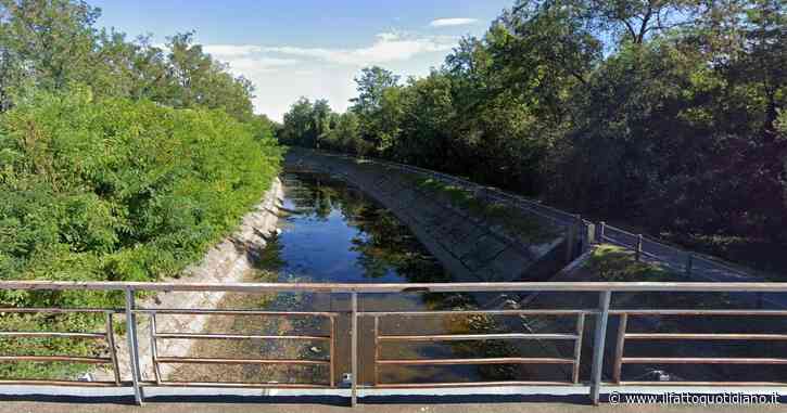 Si tuffa nel canale e rimane incastrato in una chiusa, muore a 13 anni