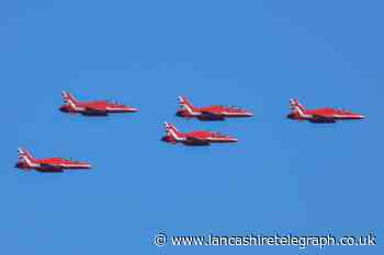 East Lancashire people enjoy weekend of flyovers from Red Arrows