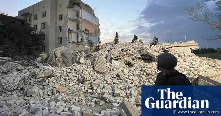 At least 15 killed in rocket strike on apartment building in eastern Ukraine