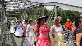 Brückenfest in Dondorf-Steudnitz