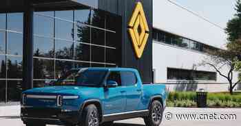 Apple's Tim Cook Seen Riding a Rivian Electric Truck at Sun Valley Conference     - CNET