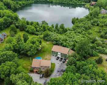 281 South Road In Kensington, New Hampshire: Nearby Wow - Patch