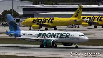 Frontier Airlines sweetens offer for Spirit merger as shareholder vote looms - CNBC