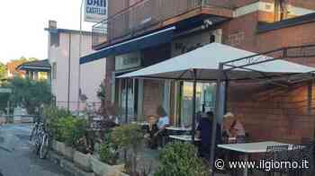 Crema, rissa tra due donne davanti al bar: una ferita con un coccio di bicchiere - IL GIORNO