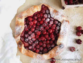 Crostata con la crema pasticcera e le ciliegie: la ricetta - Nonsprecare.it