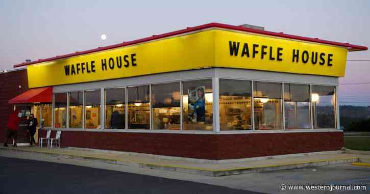If You've Seen This Man Handing Out Notes at a Waffle House, You're One of the Lucky Few