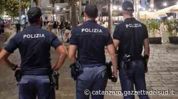 Movida “rumorosa” a Crotone, sequestrate 5 casse. Denunciati i proprietari di due locali - Gazzetta del Sud - Edizione Catanzaro, Crotone, Vibo