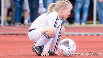 Energie Cottbus in Finsterwalde: Warum das Stadion des Friedens etwas ganz Besonderes für den FCE ist - Lausitzer Rundschau