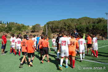 Nuoro ha un nuovo campo da calcio in erba sintetica - Agenzia ANSA