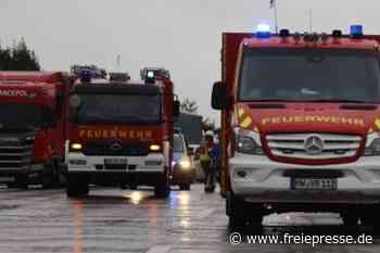 Transporter rutscht über Autobahn - freiepresse.de