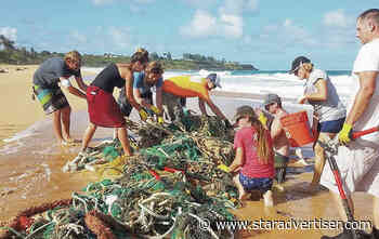 Kauai visitors give back by volunteering in regenerative tourism programs