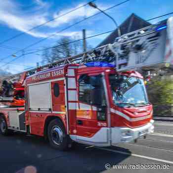 Feuerwehr Essen: Keller und LKW in Flammen - Radio Essen