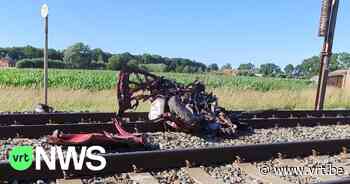 Trein rijdt tegen auto in Varsenare: treinverkeer verstoord tussen Oostende en Brugge - VRT NWS