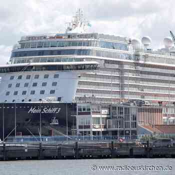 Kreuzfahrtschiff nimmt gestrandete Flugreisende mit - radioeuskirchen.de