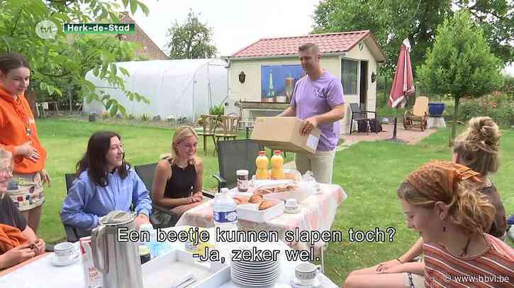 Herkse burgemeester geeft Chiromeisjes slaapplaats in eigen tuin