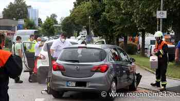 Vorfahrt missachtet: Zwei Verletzte nach Kreuzungscrash