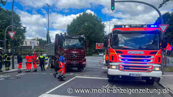 Lastwagen erfasst Radfahrerin – tot