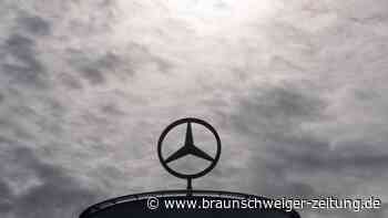 Tote Frau in Auto im Mercedes-Parkhaus gefunden