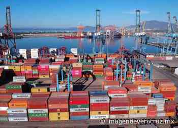 Comando roba 20 contenedores con oro, plata, zinc y televisores en Manzanillo - Imagen de Veracruz