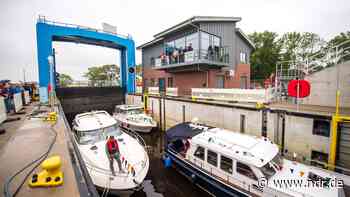 Landkreis Cuxhaven: Hadelner Kanalschleuse geht in Betrieb - NDR.de