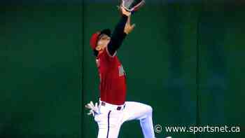 Daily Dash: Villar's backhand snag and Thomas' leaping catch at the wall - Sportsnet.ca