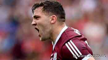 Galway 2-8 Derry 1-6: Tribesmen bide time to dash Oak Leafers' All-Ireland dreams - BBC