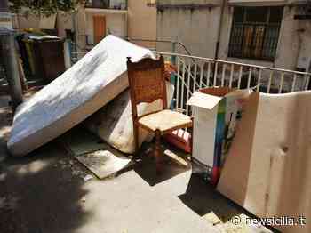 Emergenza sanitaria a Catania, Comitato Vulcania: “Discarica di rifiuti ingombranti in via Pirandello da tre mesi” - NewSicilia
