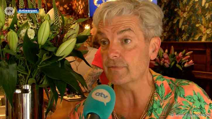 18de-eeuwse stijl en dragqueens: nieuw café Marie Antoinette opent op Theaterplein in Antwerpen