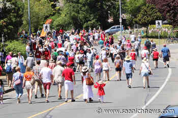 PHOTOS: Crowds flock to return of Gorge Canada Day Picnic in Saanich – Saanich News - Saanich News