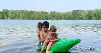 Hitte doet verkoeling zoeken in E10-plas | Brasschaat | hln.be - Het Laatste Nieuws