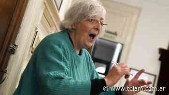 Una mujer dirige por primera vez en 75 años el Coro Polifónico Nacional de Ciegos - Télam