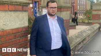 Hull police officer 'used handcuffs as a weapon', hearing told - BBC