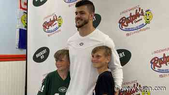 Jets' Jeremy Ruckert gets a big green homecoming, 21 years in the making