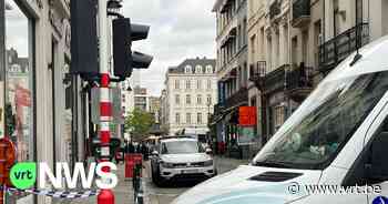 Rouppeplein Brussel afgezet na aanrijding tussen motorfietser en politiewagen - VRT NWS