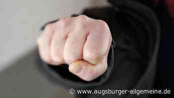 Mann schlägt Neunjährigen ins Gesicht: Polizei sucht Zeugen