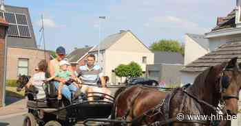 Rozebeke haalt paarden van stal voor ruiterommegang - Het Laatste Nieuws