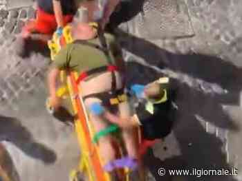 Si apre profonda voragine a Posillipo: tre persone ferite