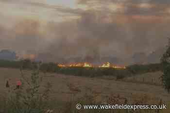 Video footage shows massive grass fire near Wakefield - Wakefield Express