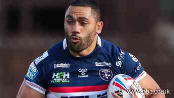 Bill Tupou: Wakefield Trinity centre retires from rugby league on medical grounds - bbc.co.uk