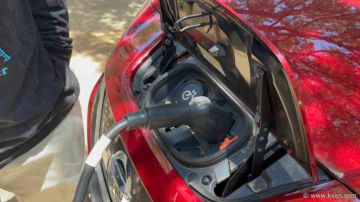 As Texans conserve energy, how much power do electric vehicle chargers use?