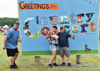Fans of Country Concert 2022 - sidneydailynews.com