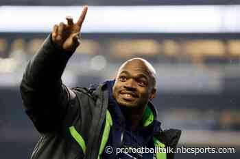 Adrian Peterson still hopes to play in 2022